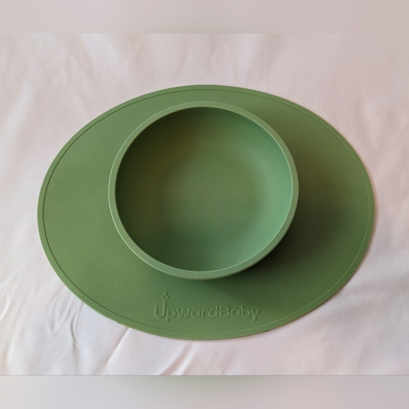 UpwardBaby Sage Green Baby Toddler Silicone 1 Pc Suction Bowl and Mat - Picture 1 of 4